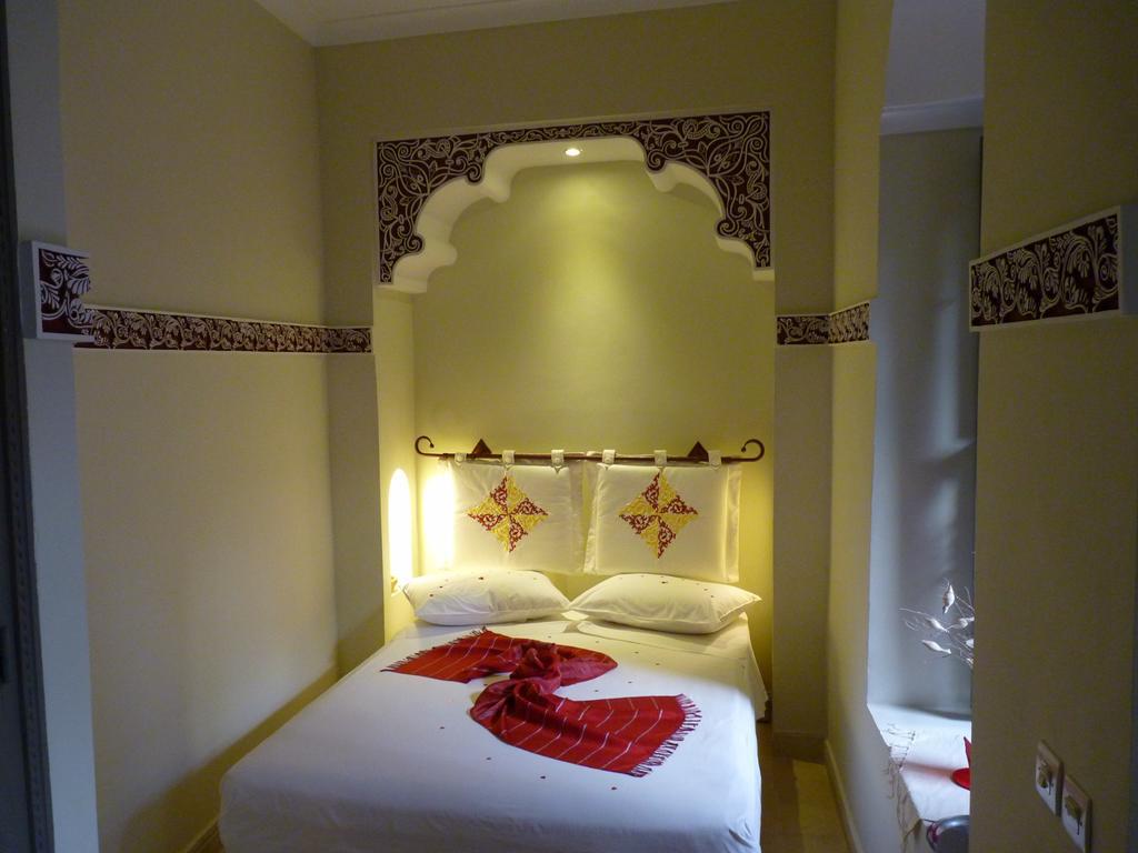 Dar Andamaure Hotel Marrakesh Bagian luar foto